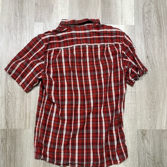 Carhartt Men's Casual Red and Black Plaid Shirt - Picture 5 of 5